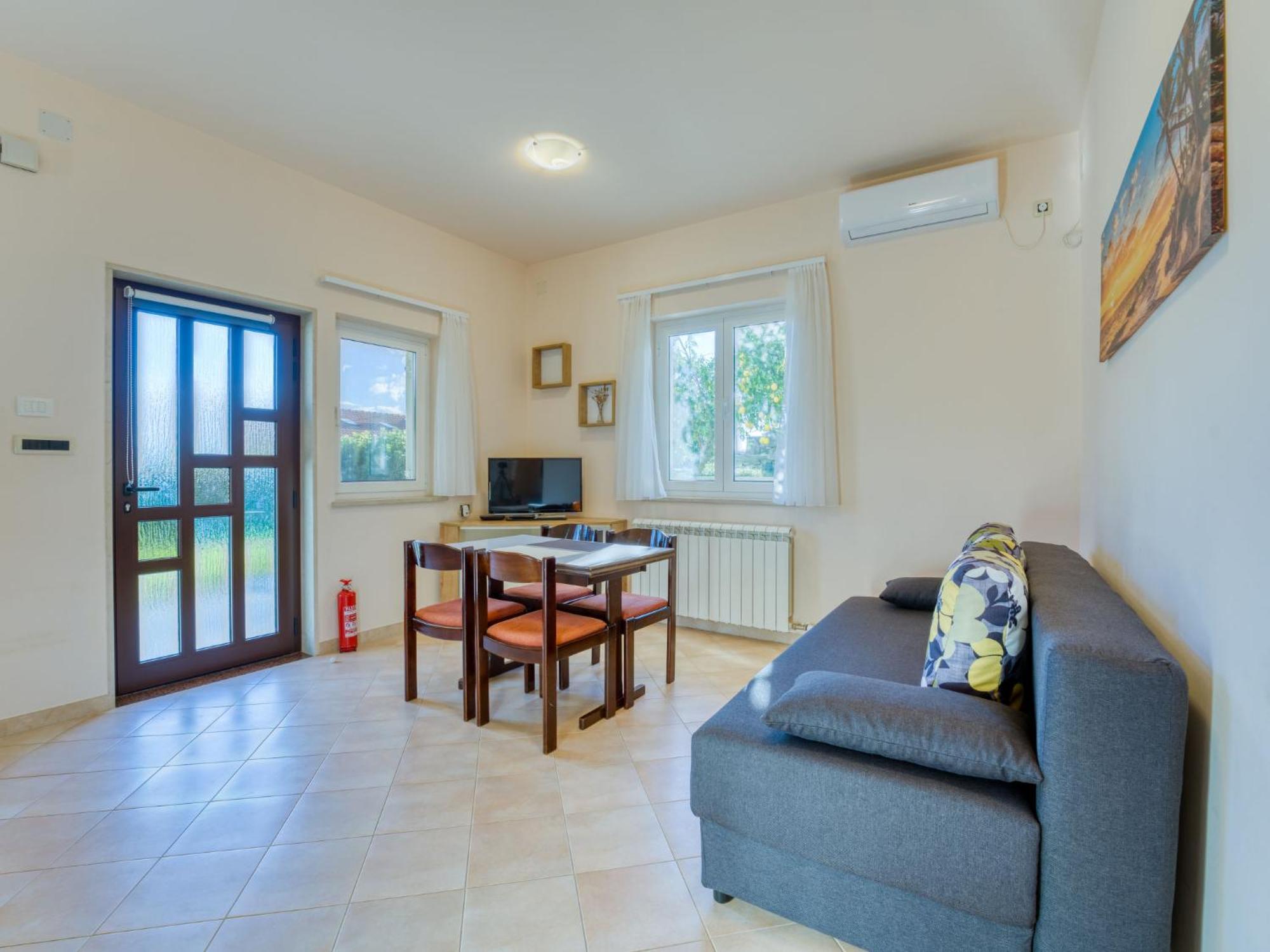 Jf Rezine By Interhome