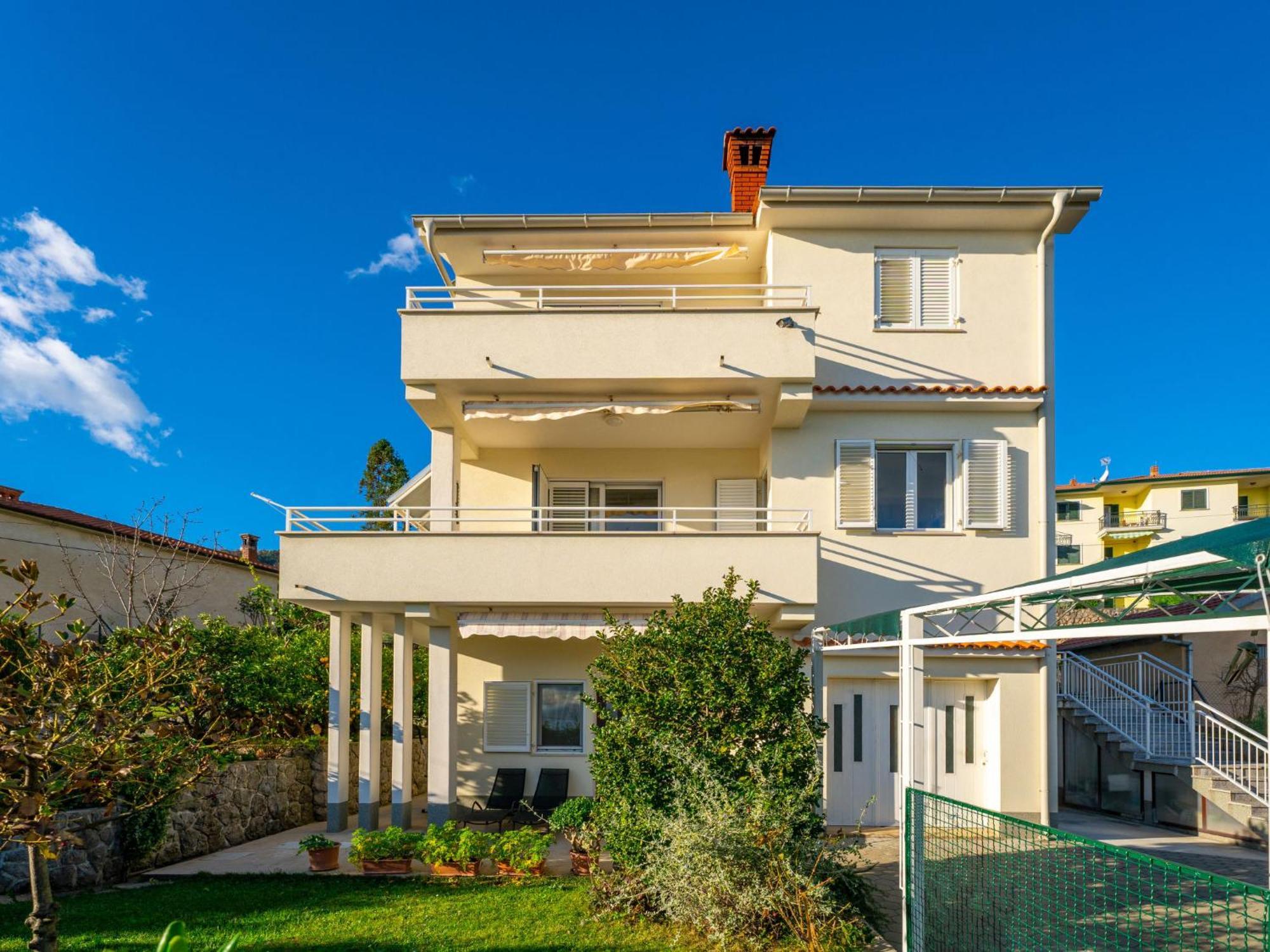 Jf Rezine By Interhome * Lovran